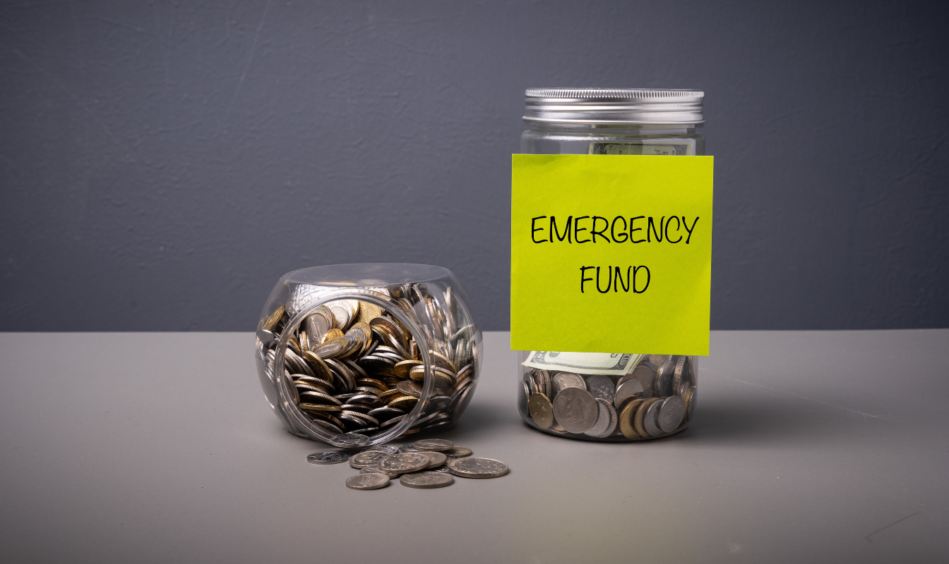 MONEY HACKS:&nbsp;Where Should You Keep Your Emergency Savings?